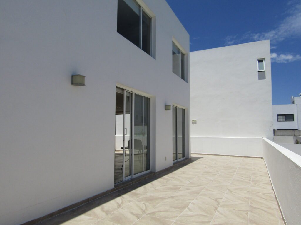 VENTA, Casa Duplex de dos niveles con Terraza, El Marqués, Querétaro