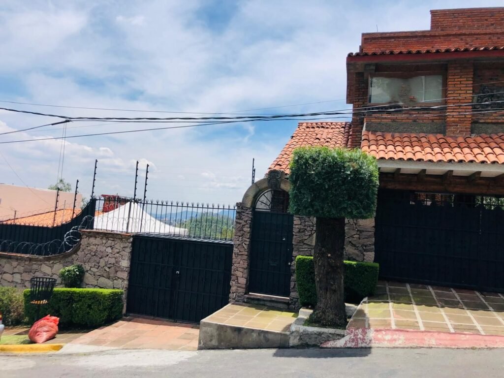 Venta Casa Rústica Colonial + Terreno, Vista Del Valle, Naucalpan