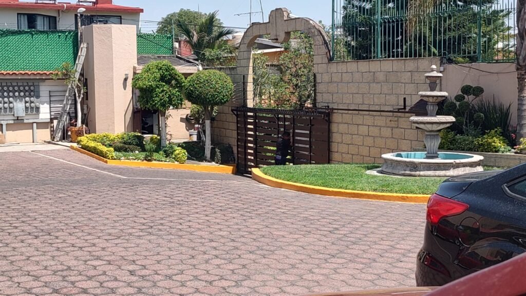 Casa En Venta, Los Fresnos, 3 Rec, sala TV, 2.5 Baños, 2 Autos